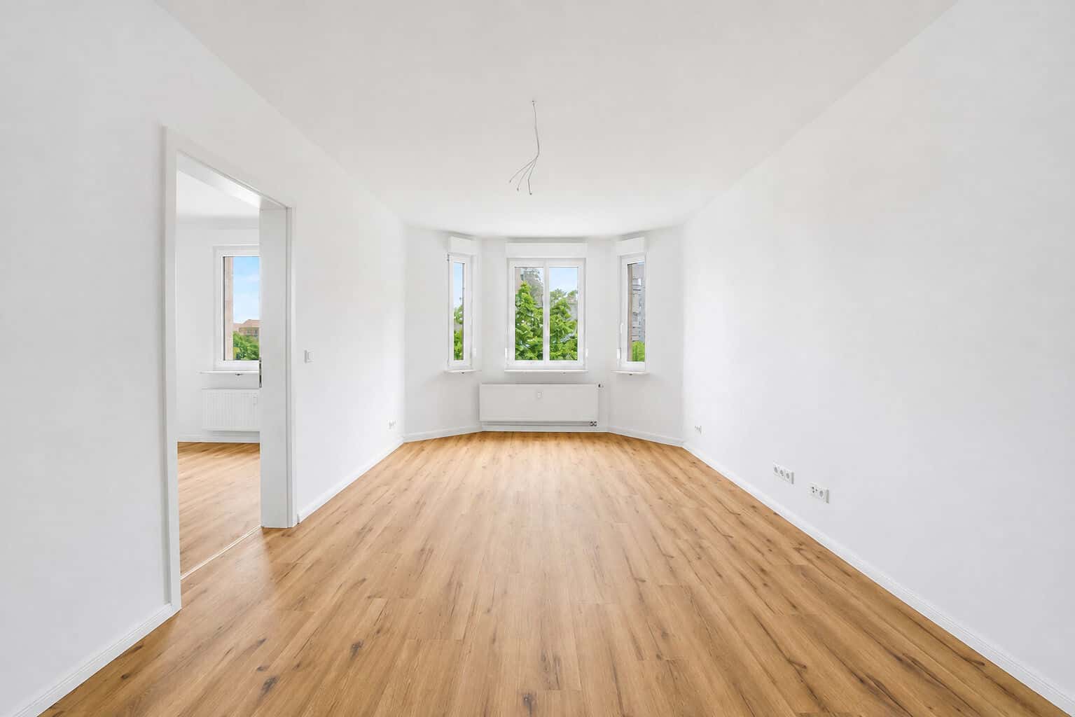 Erstbezug nach Kernsanierung: 4 Zimmer mit Balkon